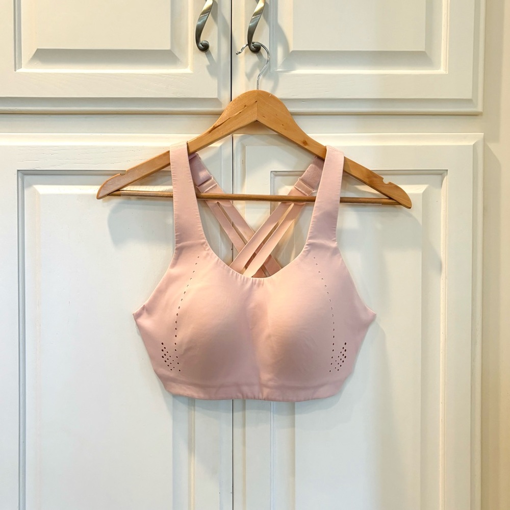 Lululemon AirSupport Bra Size 34D Pink Mist